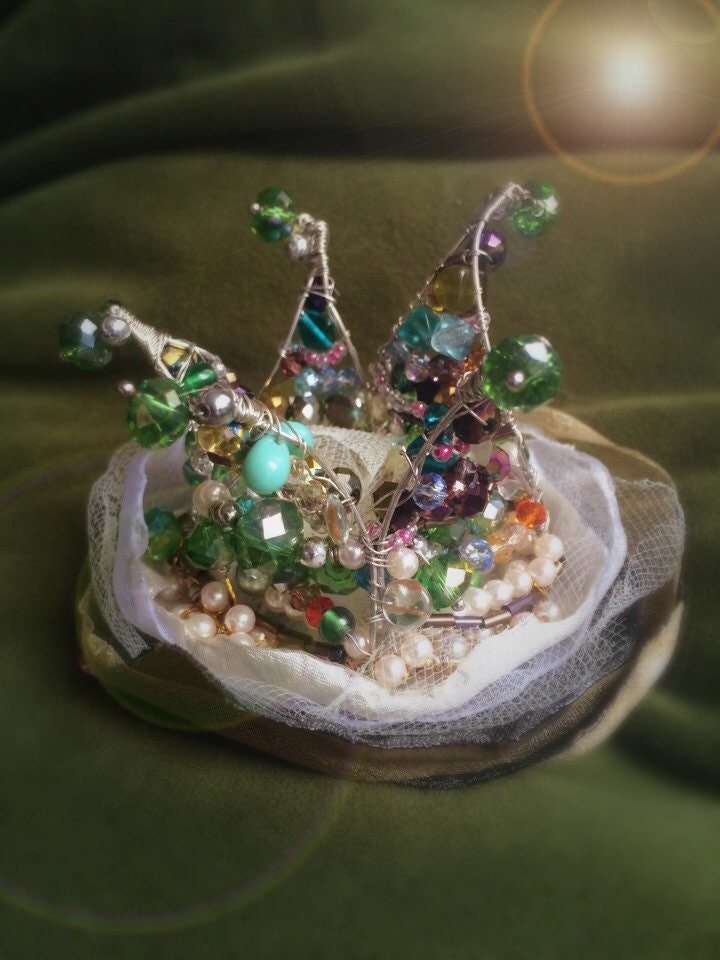 Princes Crown. Frog and the prince flower. Swarowski Crystal. Burlesque, Rockabilly, Pin Up, shabby chic, hat clip.