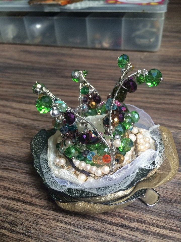 Princes Crown. Frog and the prince flower. Swarowski Crystal. Burlesque, Rockabilly, Pin Up, shabby chic, hat clip.